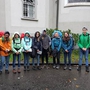 Gruppenbild mit 9 Jugendlichen und Urs Putschert