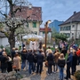 Start der Osternacht in der Oase neben der Kirche.